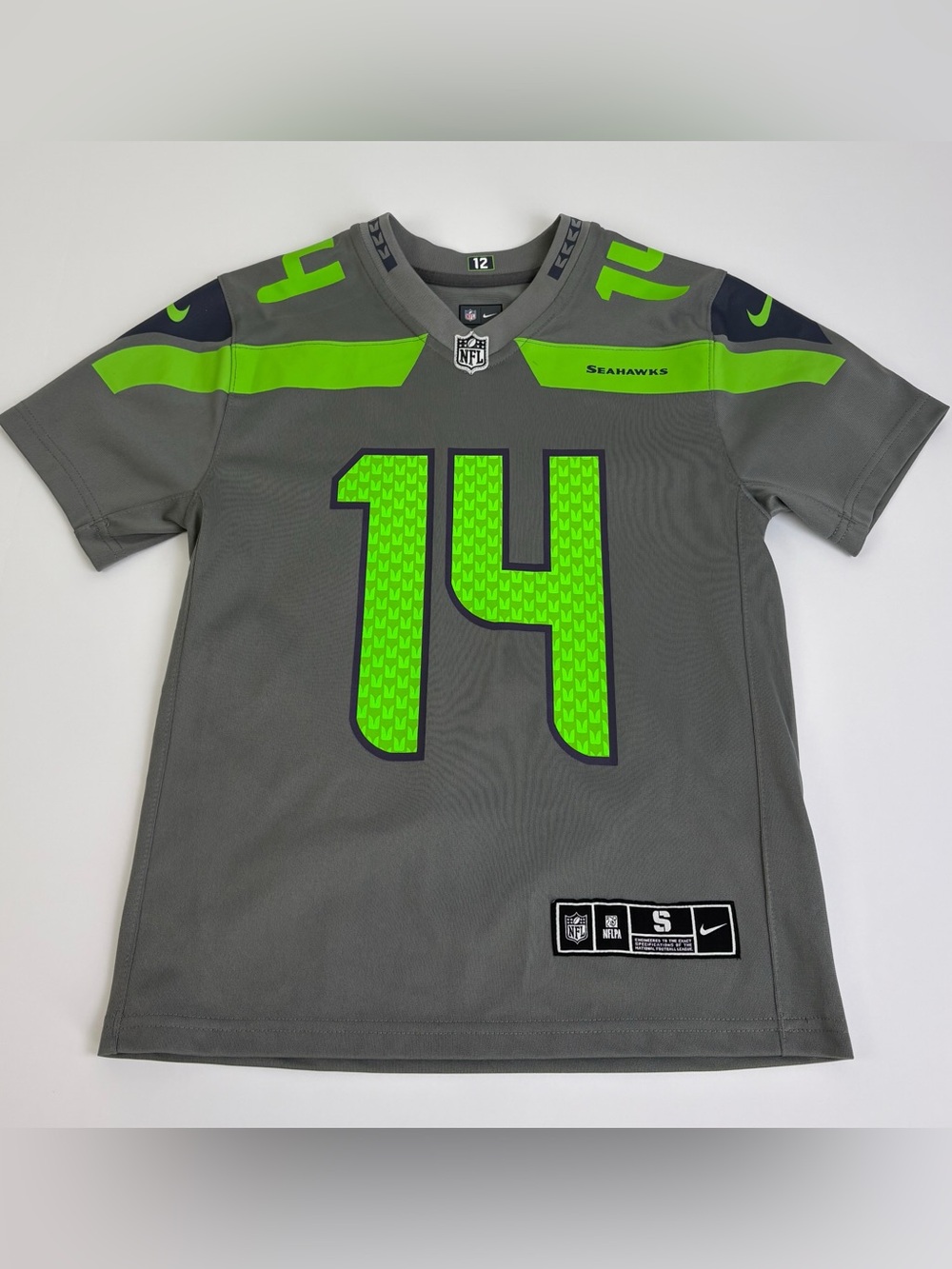 DK Metcalf #14 Seattle Seahawks Nike NFL
Jersey Youth S 8 Gray Green